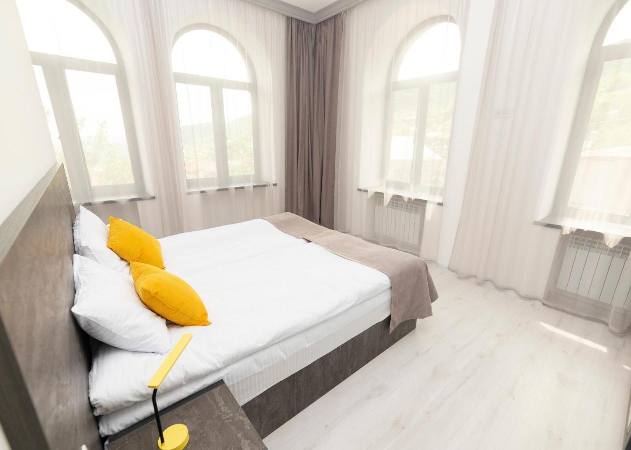 Popock Goris Hotel Ngoại thất bức ảnh