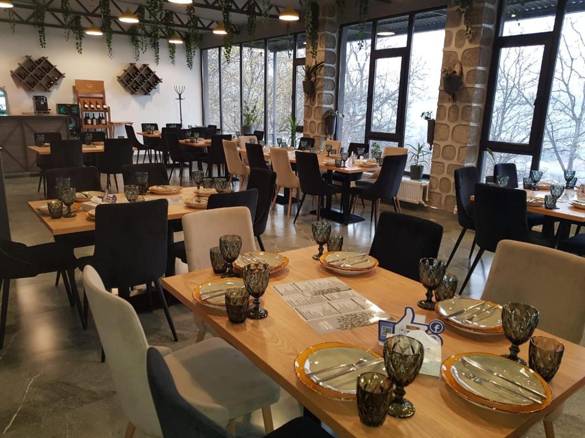Popock Goris Hotel Ngoại thất bức ảnh