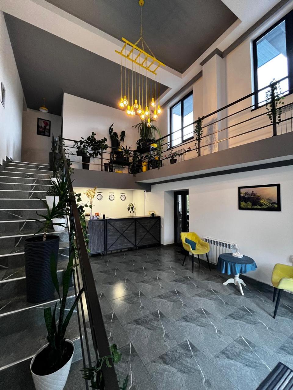 Popock Goris Hotel Ngoại thất bức ảnh
